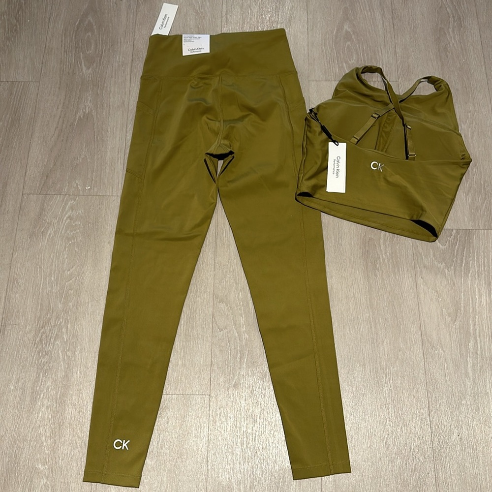 Calvin Klein Performance green two piece workout athletic set NWT - Picture 2 of 7